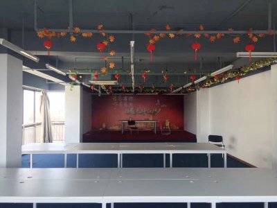 【第一现场】弘润建筑装饰现场图片